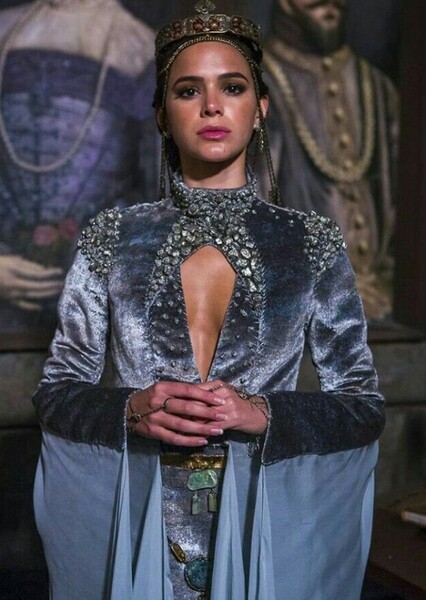 Bruna Marquezine photo