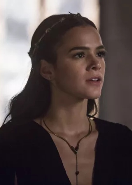 Bruna Marquezine photo