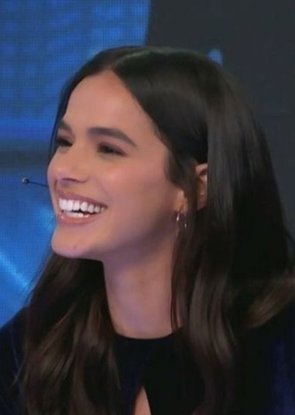 Bruna Marquezine photo