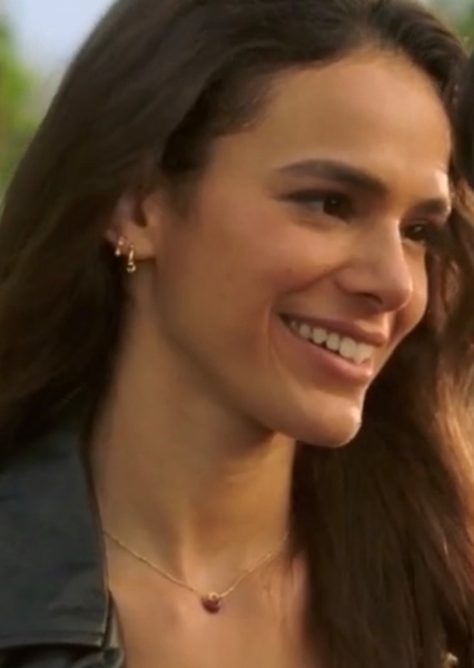 Bruna Marquezine photo
