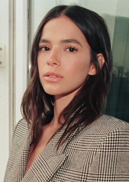 Bruna Marquezine photo