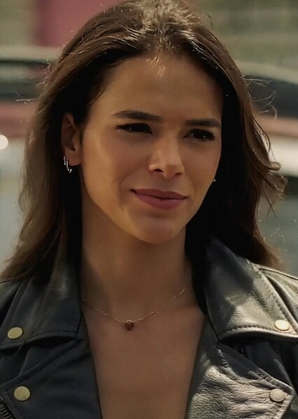 Bruna Marquezine photo