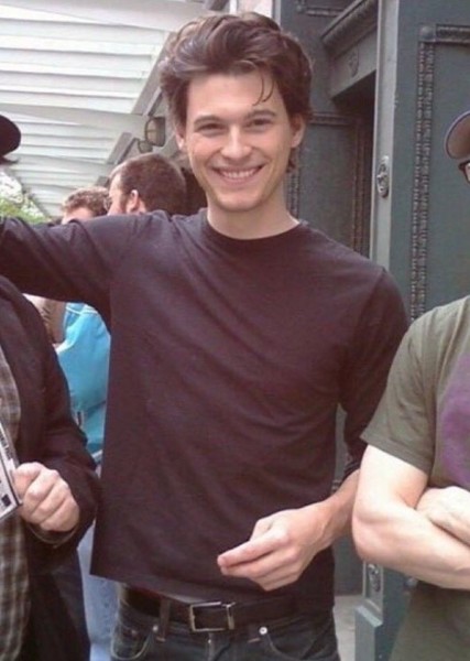 Bryan Dechart photo