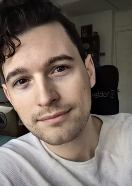 Bryan Dechart photo