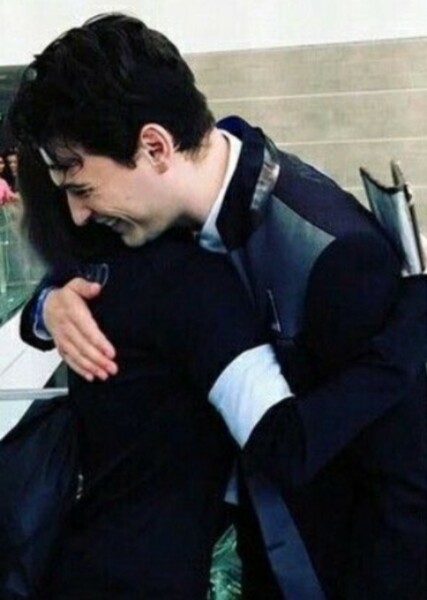 Bryan Dechart photo