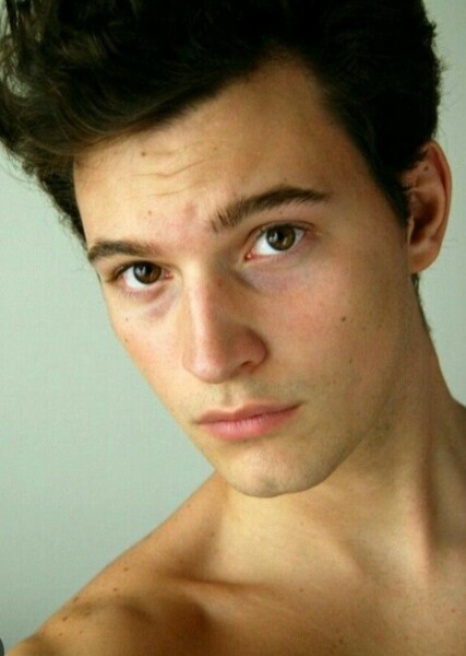 Bryan Dechart photo