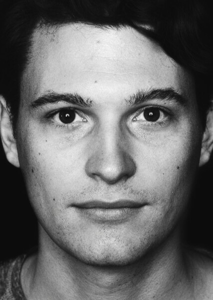Bryan Dechart photo