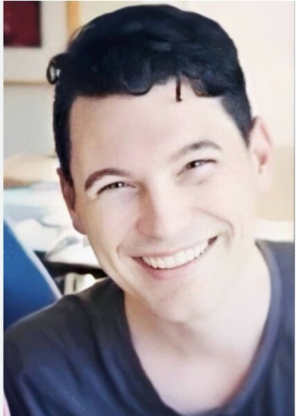 Bryan Dechart photo