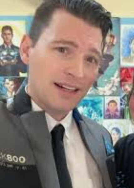 Bryan Dechart photo