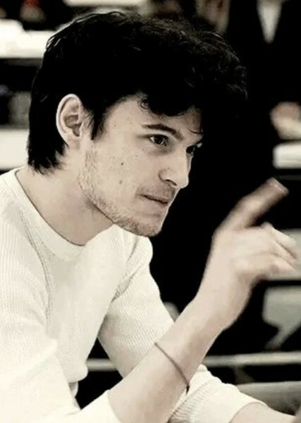 Bryan Dechart photo