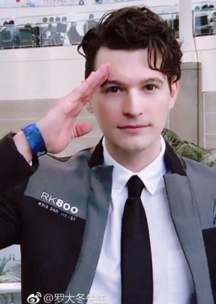 Bryan Dechart photo