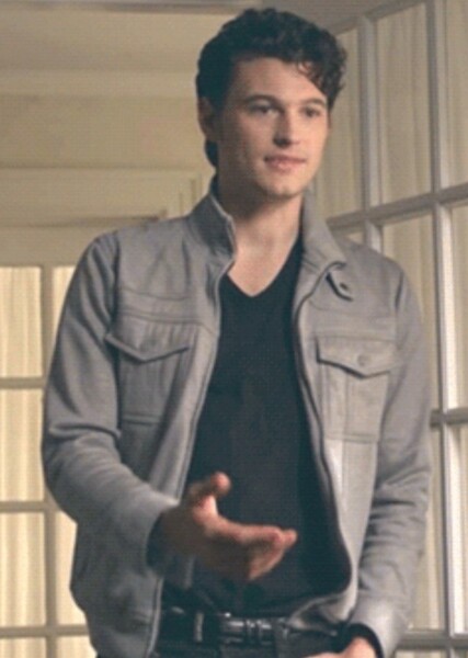 Bryan Dechart photo