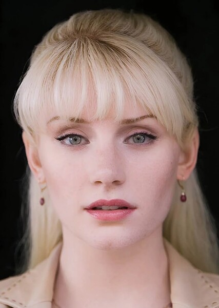 Bryce Dallas Howard photo