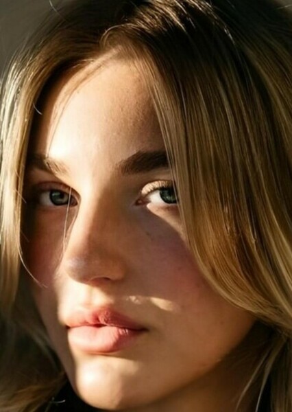 Brynn Rumfallo photo