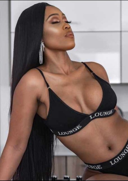 Buhle Samuels photo
