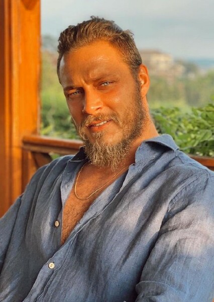 Burak Çelik photo