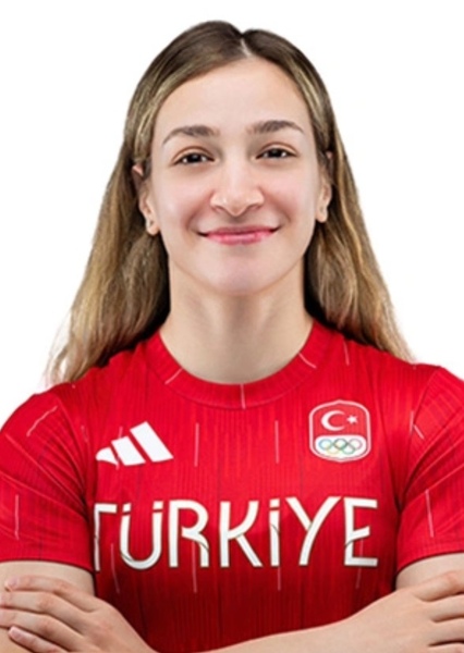 Buse Naz Çakıroğlu photo