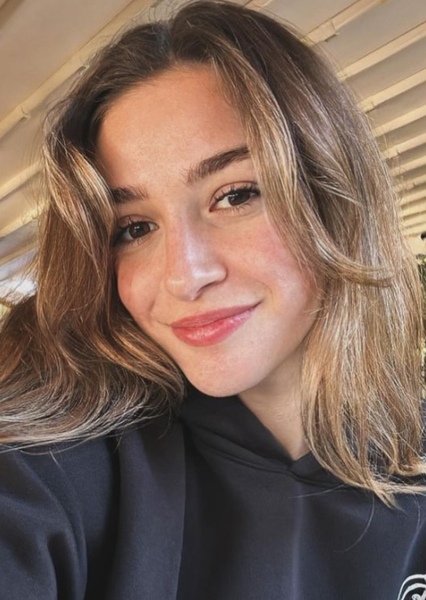 Buse Naz Çakıroğlu photo
