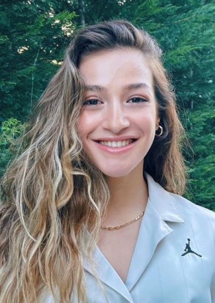 Buse Naz Çakıroğlu photo