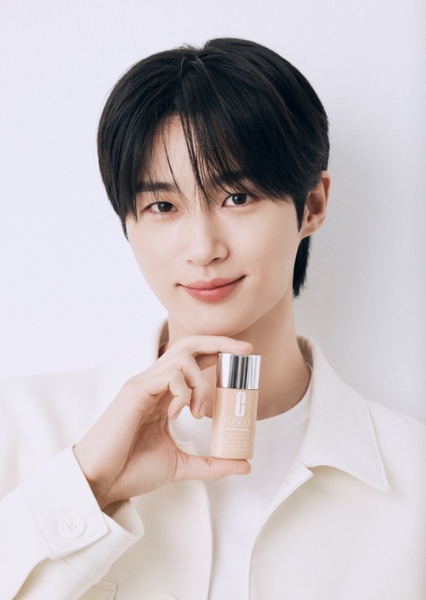 Byeon Woo-seok photo