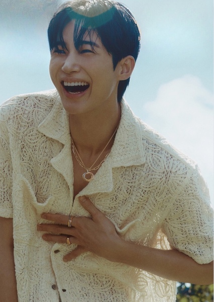Byeon Woo-seok photo