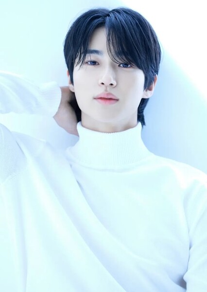 Byeon Woo-seok photo