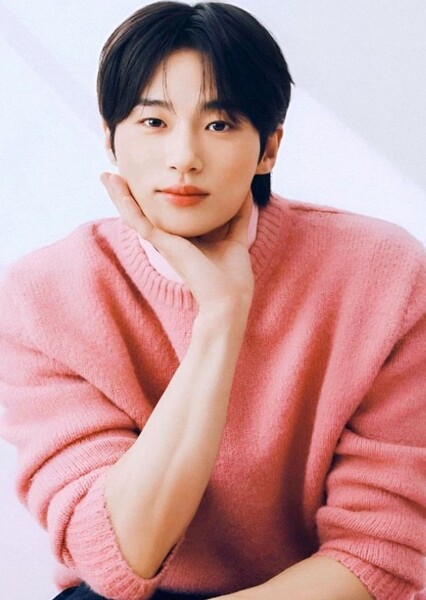 Byeon Woo-seok photo