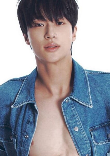 Byeon Woo-seok photo