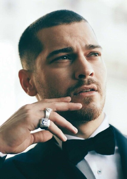 Çağatay Ulusoy photo