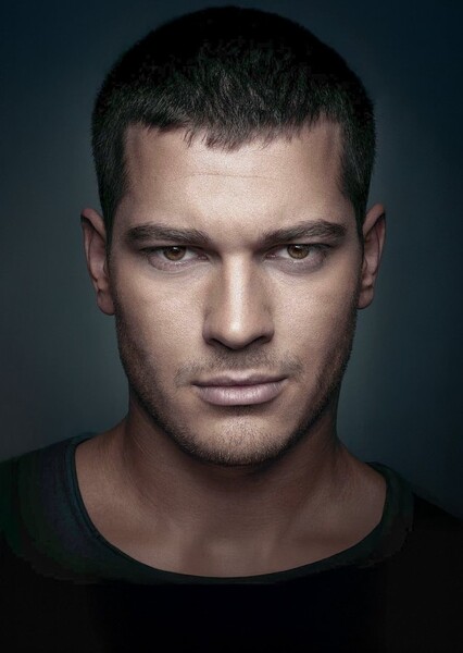 Çağatay Ulusoy photo