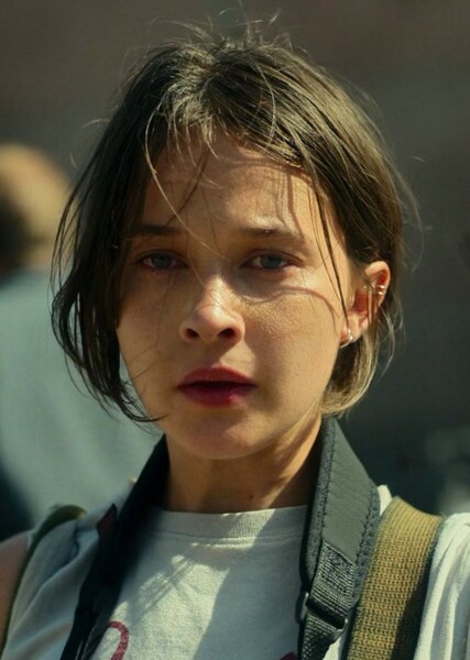 Cailee Spaeny photo