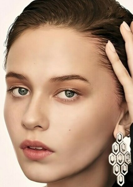 Cailee Spaeny photo