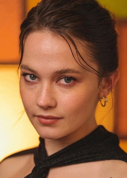 Cailee Spaeny photo