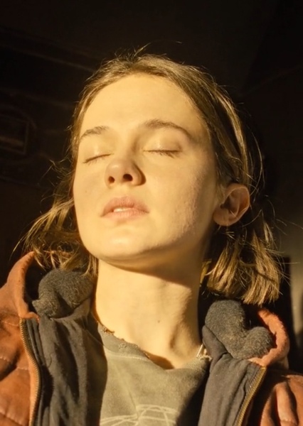 Cailee Spaeny photo