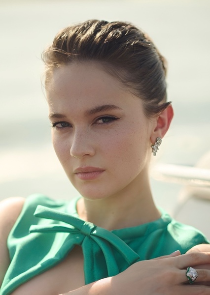 Cailee Spaeny photo
