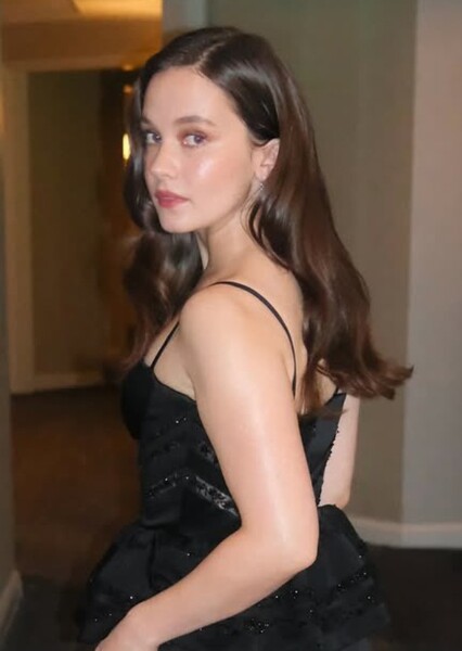 Cailee Spaeny photo