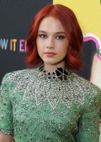 Cailee Spaeny photo