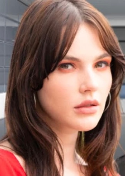 cait fairbanks photo