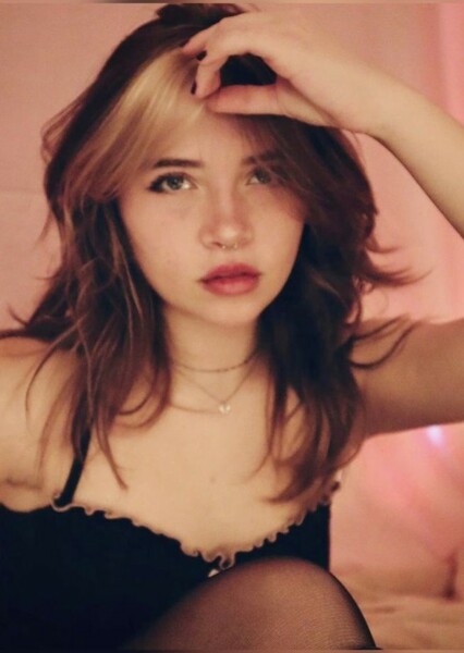 Caitibuggz photo