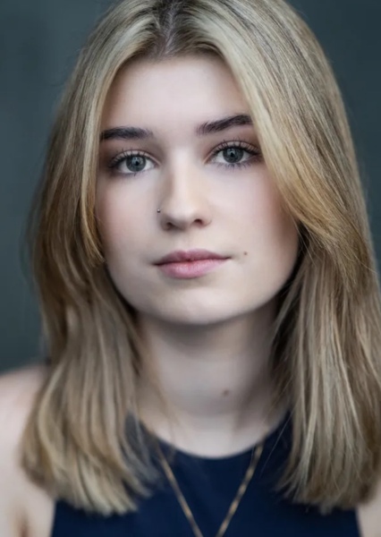Cait Hamilton photo