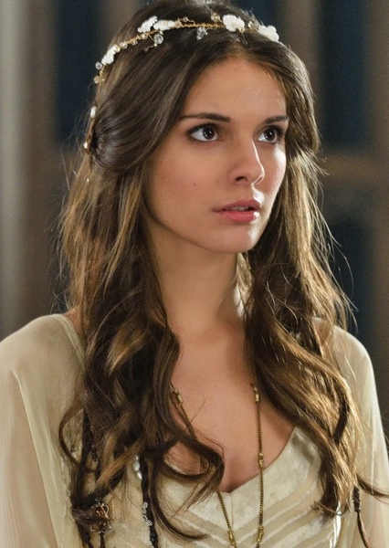 Caitlin Stasey photo