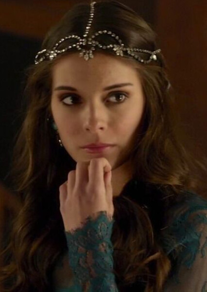 Caitlin Stasey photo