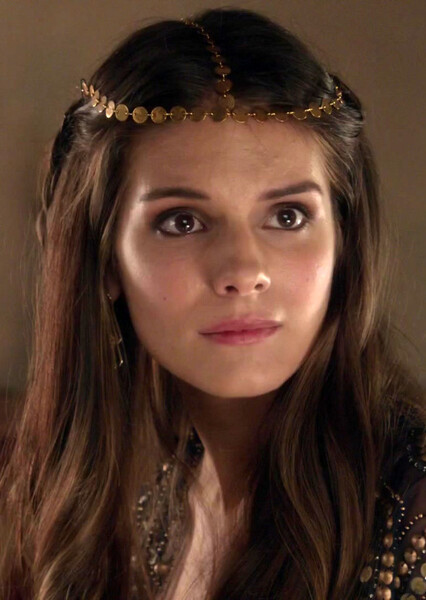 Caitlin Stasey photo