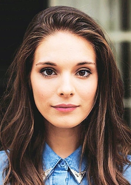 Caitlin Stasey photo