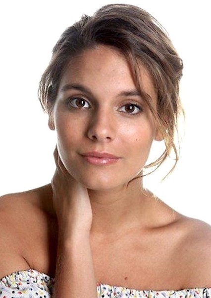 Caitlin Stasey photo