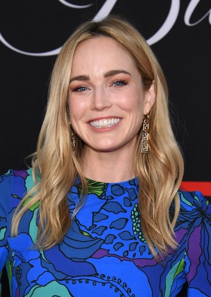 Caity Lotz photo