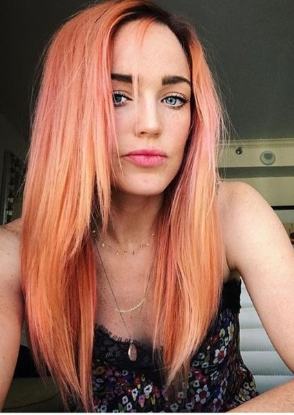 Caity Lotz photo