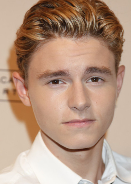 Callan McAuliffe photo