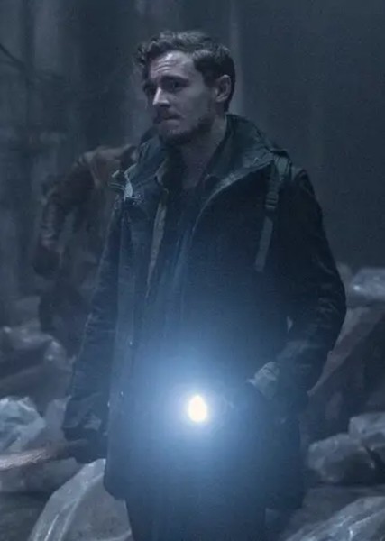 Callan McAuliffe photo