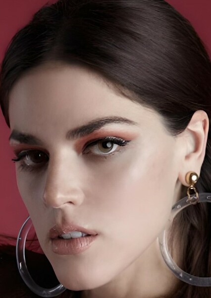 Callie Hernandez photo